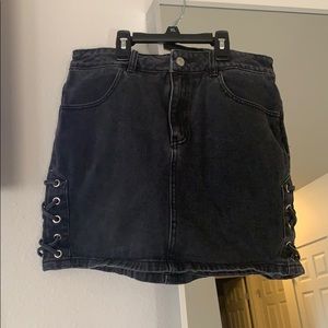 PacSun black skirt